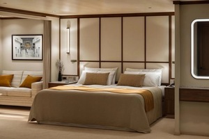 Aquamarine Deluxe Suite